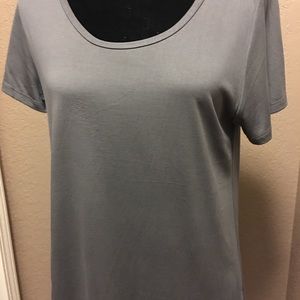 LuLaRoe Classic Tee Size Medium (M)